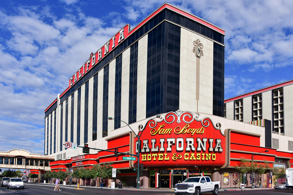 play napoleon boney parts slot machine